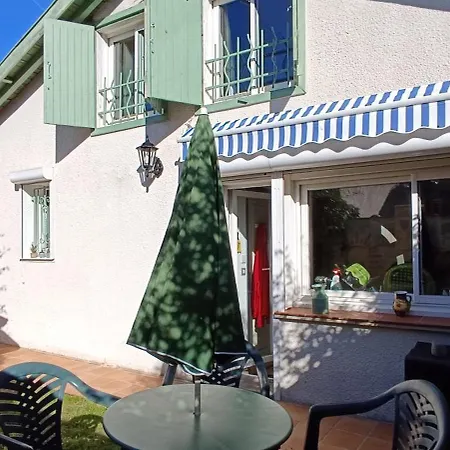 La Au Fond Du Jardin Holiday home