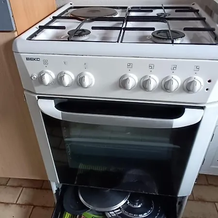 La Au Fond Du Jardin Nyaraló *