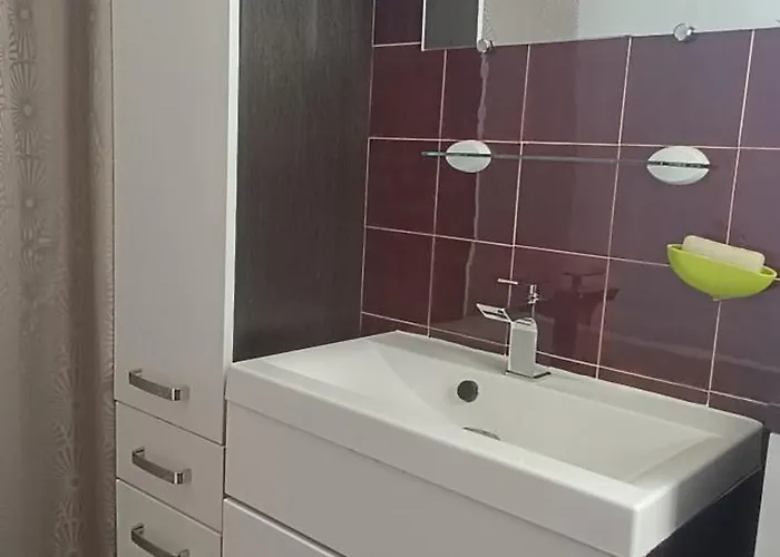 La Au Fond Du Jardin Tatil Evi *