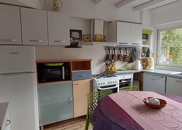 Tatil Evi La Au Fond Du Jardin