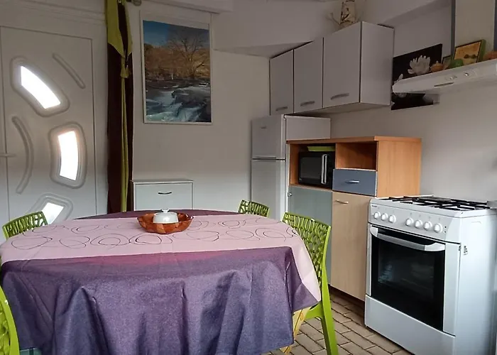 La Au Fond Du Jardin Tatil Evi *